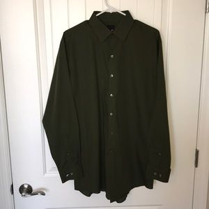 Men’s olive button down
